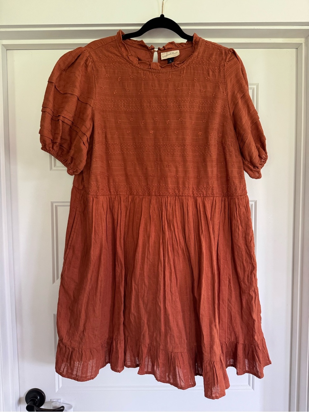 Universal Thread Rust Orange Women’s Puff-Sleeve Dress